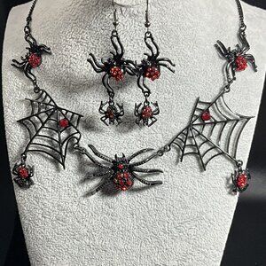 RARE Betsey Johnson Spider Necklace & Earring SET | Creep Show Goth Halloween